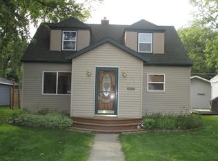 717 8th St N, Wahpeton, ND 58075