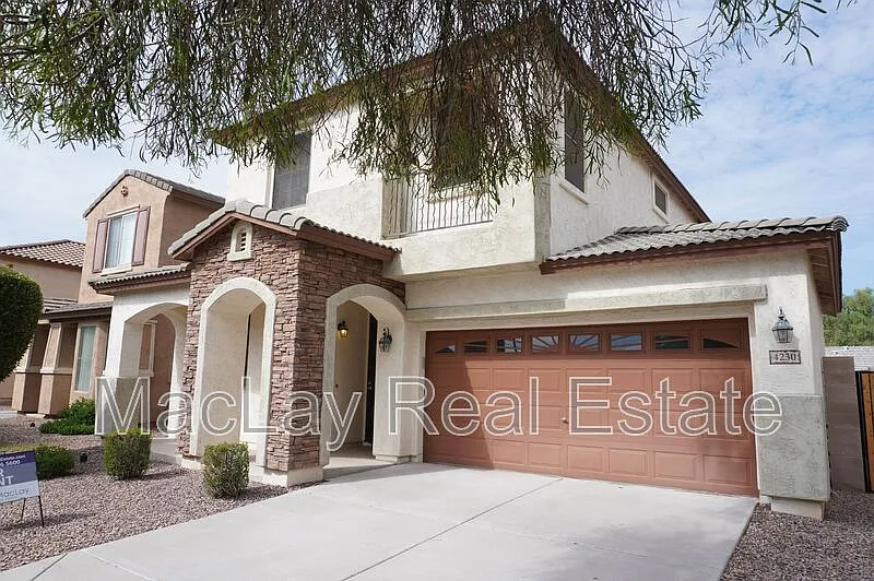 4230 S Mariposa Dr