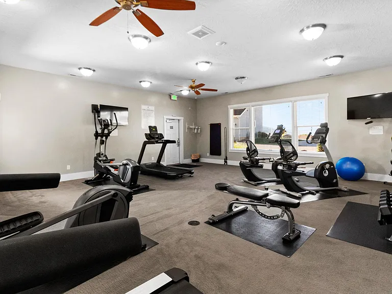 Greyhawk Townhomes — Photo 13