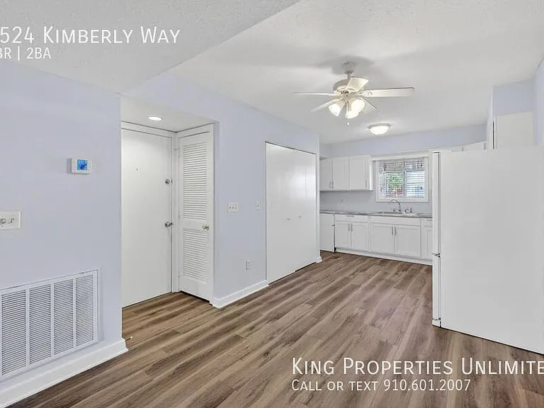 4524 Kimberly Way — Photo 16