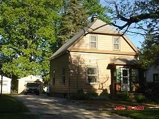 195 Kenilworth Ave NE photo 1