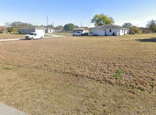 2308 NE 23rd Place Cpe, Coral, FL 33909