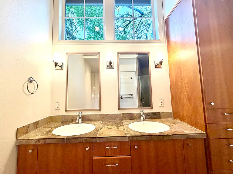 172 Middlecrest Rd — Photo 22
