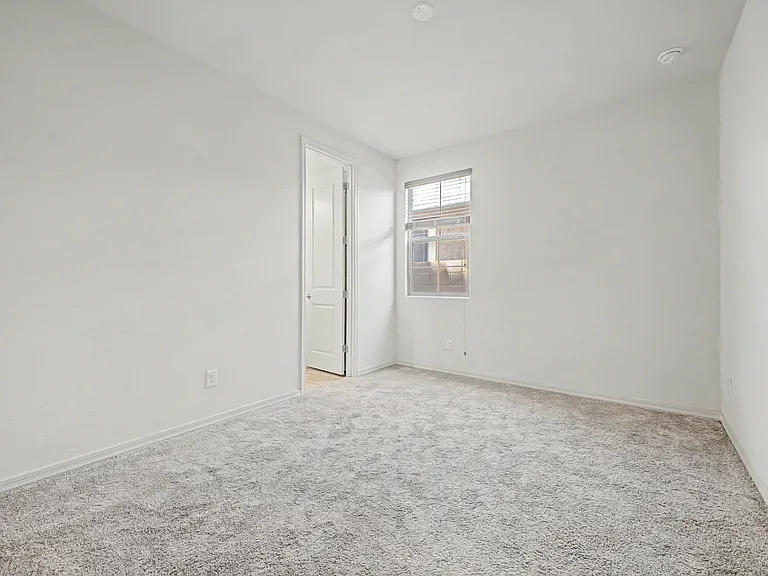 25552 S 230th St — Photo 32