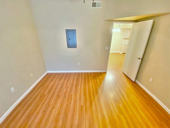 4th image of 2615 W Gary Ave Unit 2056