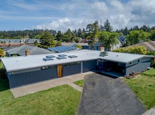 517 NE 8th St, Newport, OR
