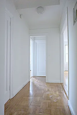 Rented by Metropolitan Equities | media 12