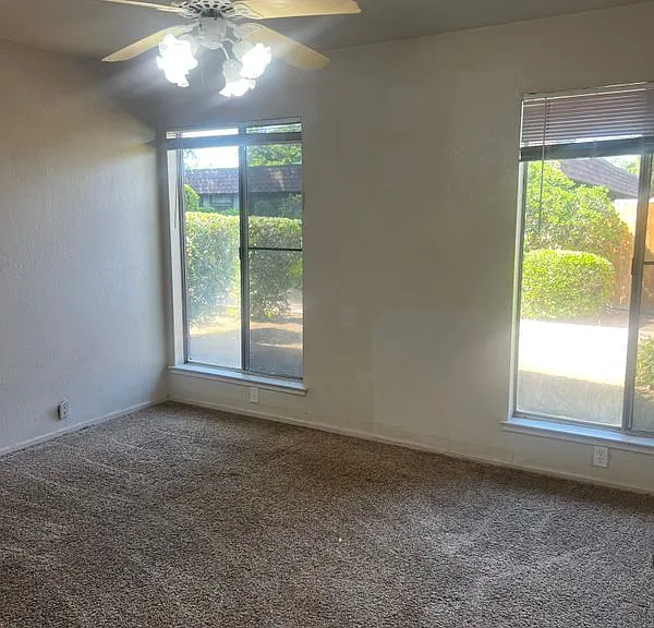 3681 N Fruit Ave #C — Photo 8
