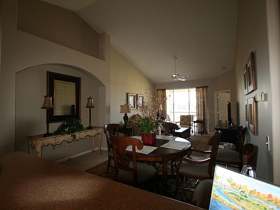 4th image of 445 Enclave Pl