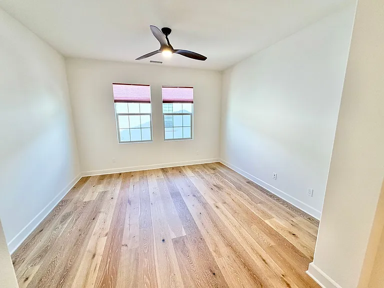 110 Briar Rose — Photo 18