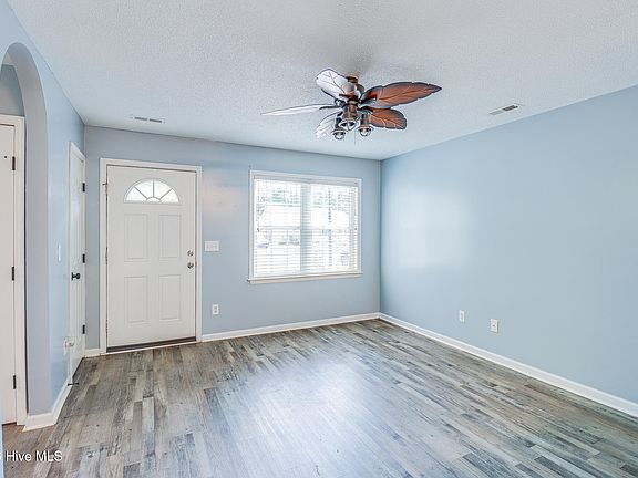 4th image of 635 Lanvale Hills Circle NE