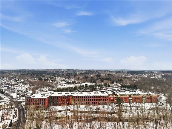 4th image of 96 Old Colony Ave #222