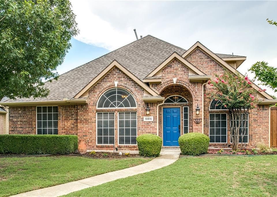 1st image of 10816 Wild Oak Dr