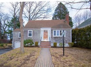 16 Laurel Rd, Braintree, MA 02184