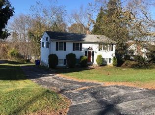 233 Virgo Dr, Groton, CT 06340