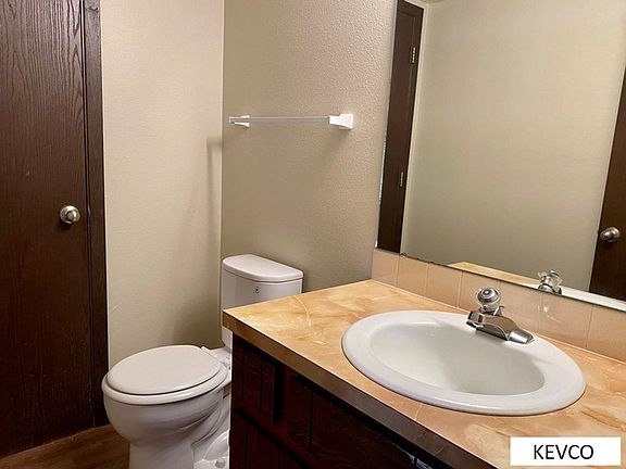 4th image of 1013 Davidson Dr #B