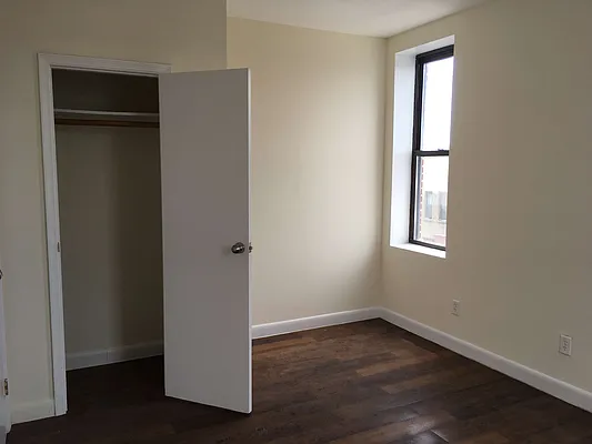 Rented by Olympic Property Management | media 20