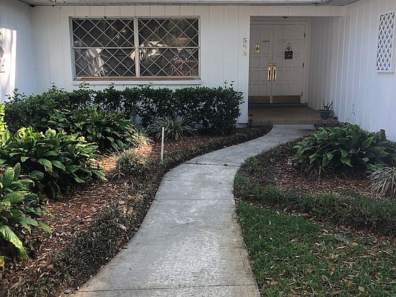 Front walk way