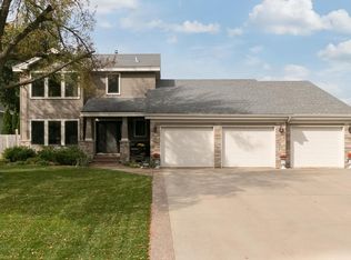 6710 Vermar Ter, Eden Prairie, MN 55346