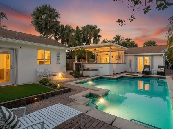 205 N 18th Avenue N, Lake Worth Beach, FL 33460