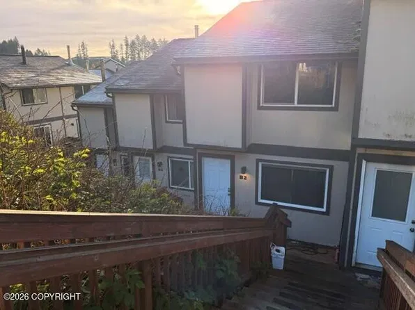 1820 Larch St APT B4, Kodiak, AK 99615