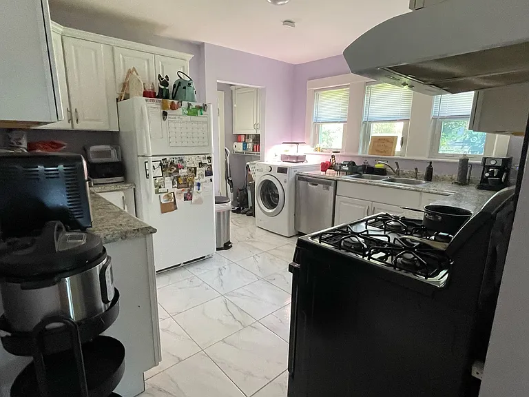 1601 Centre St #1 — Photo 9