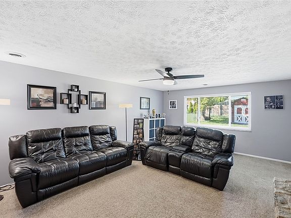 4th image of 4867 Arrowhead Dr