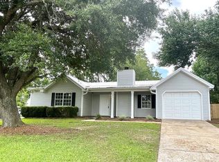 103 Petunia Dr, Taylor, AL 36301