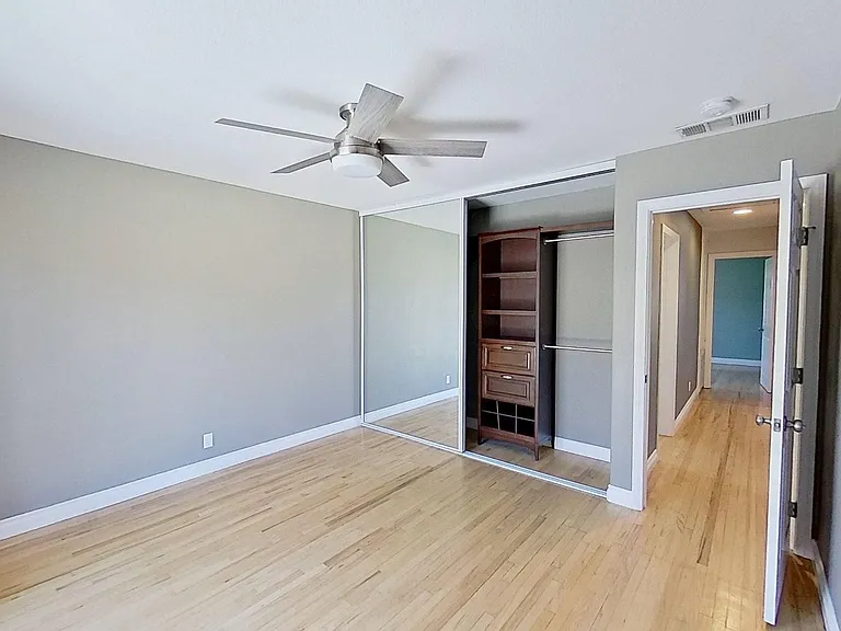 420 Adlena Dr — Photo 24