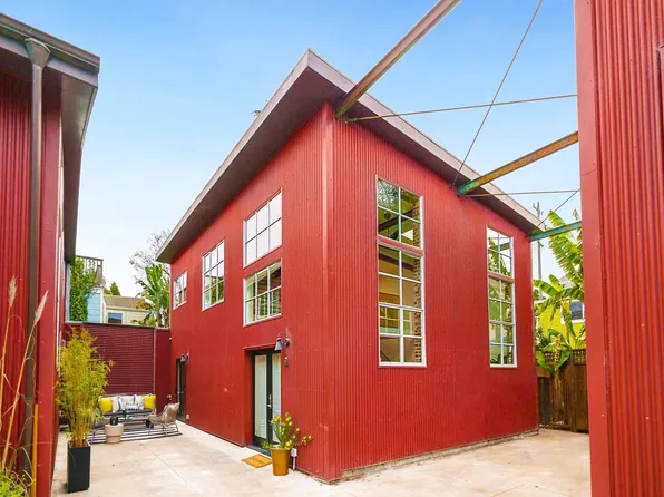 829 21st St APT 3, Oakland, CA 94607