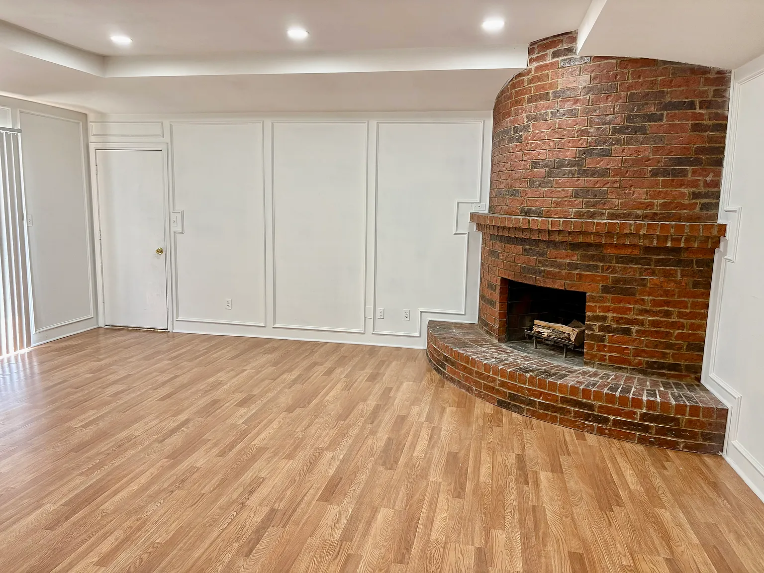 3 bed, 1500 sqft, $2,100 — Photo 4