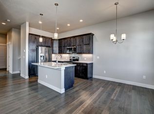 1624 W 50th St, Loveland, CO 80538