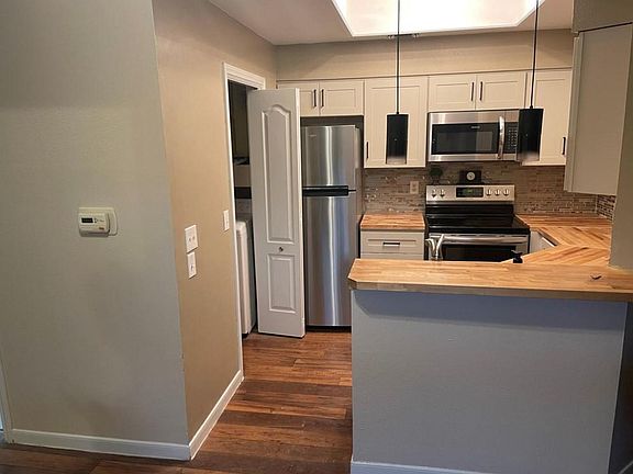 4th image of 6000 Shepherd Mountain Cv Unit 1409