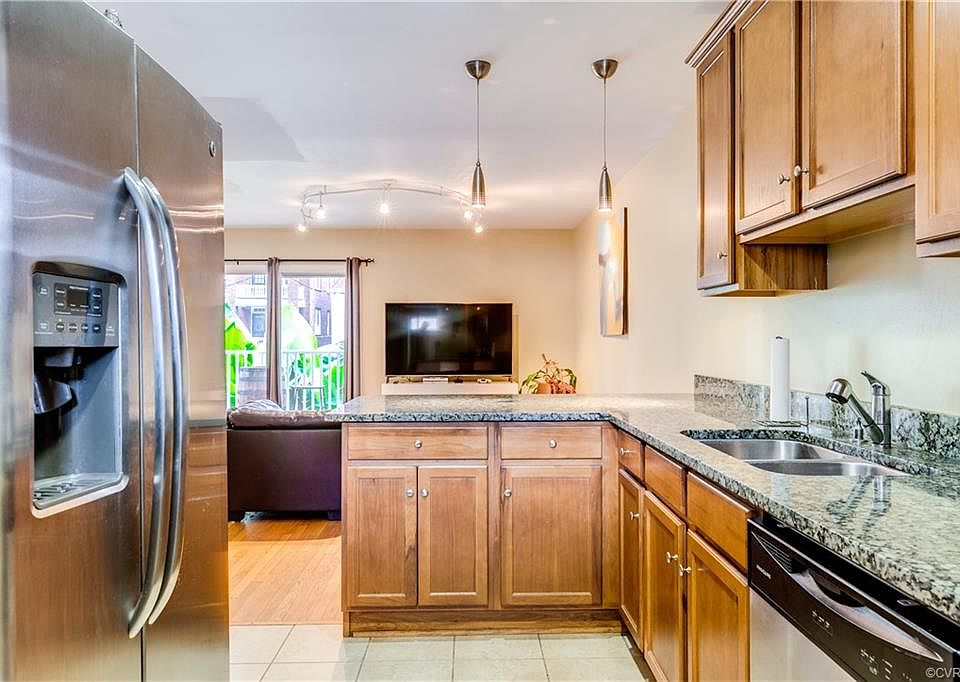 1st image of 2100 Grove Ave APT 17