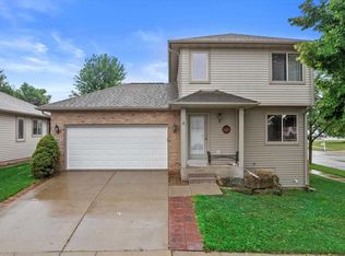 562 Lexington Dr, Oregon, WI 53575