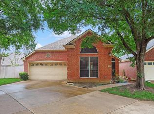 341 Arbor Ct, Euless, TX 76039