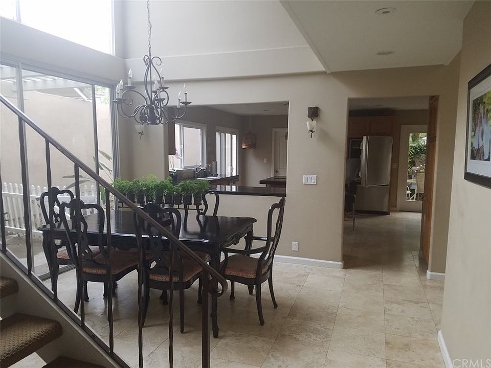 2nd image of 302 Vista Trucha