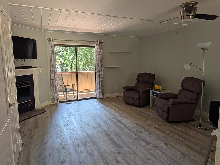 988 Manuel Rd — Photo 5