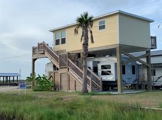 1100 Gator Point, Crystal Beach, TX 77650