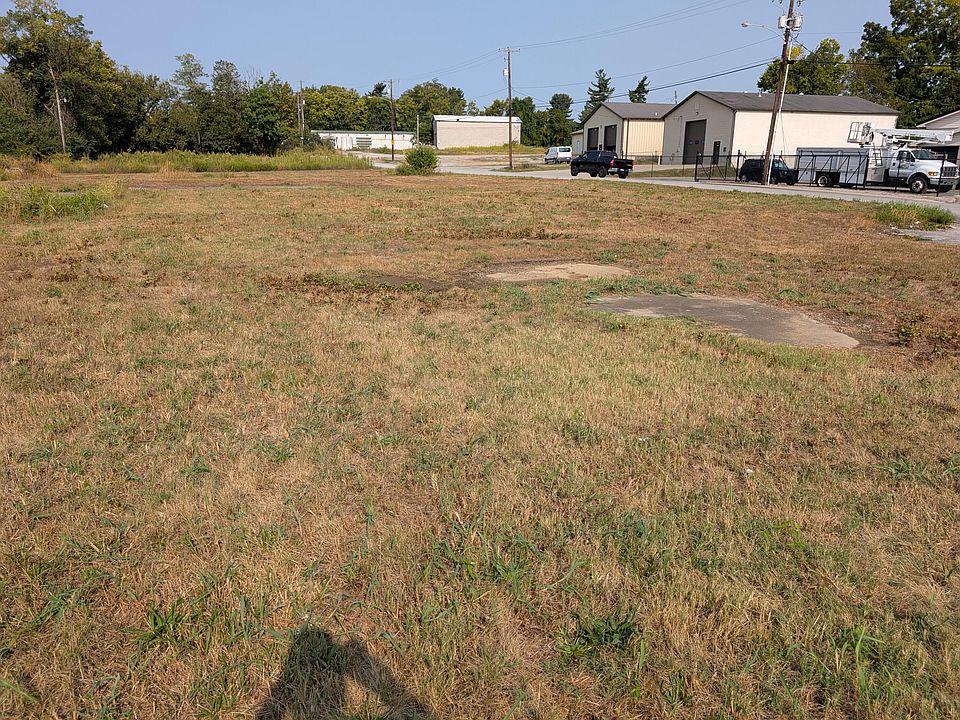 2nd image of LOT 2 N Heath St