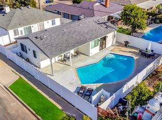 19136 Bassett St, Reseda, CA 91335