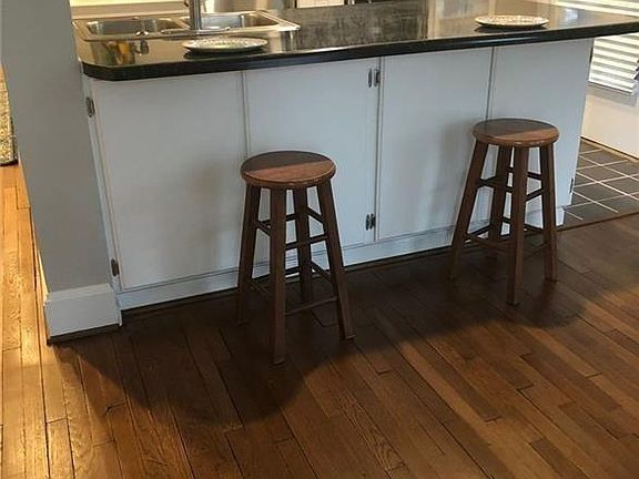 5th image of 2840 Peachtree Rd NW APT 306