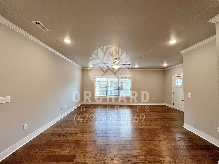 580 Bradford Dr — Photo 10