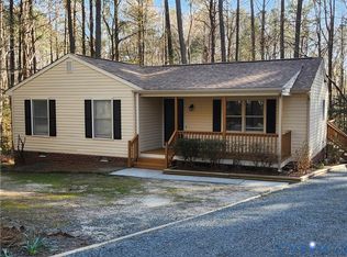 770 Oak Springs Dr, Aylett, VA 23009