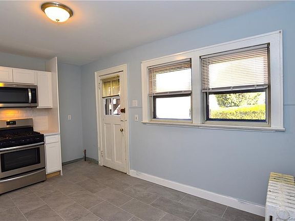 5th image of 113 Benedict Blvd