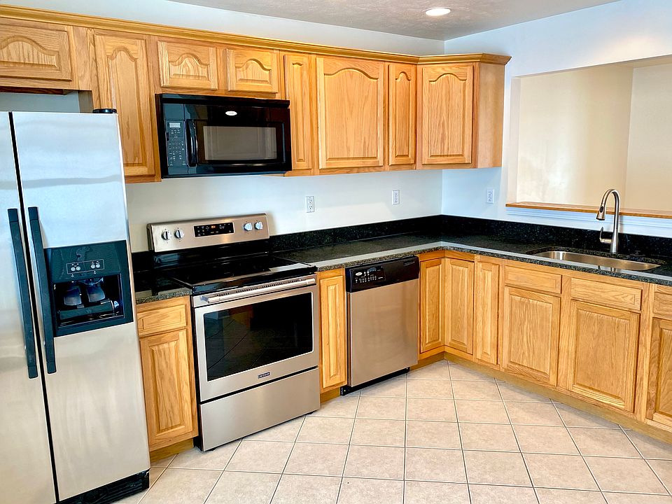 1st image of 107 Breck Ln #107