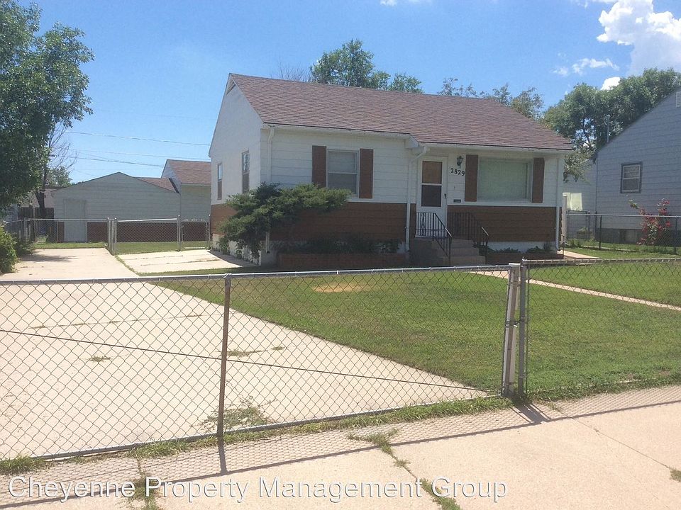 2nd image of 2829 Forest Dr