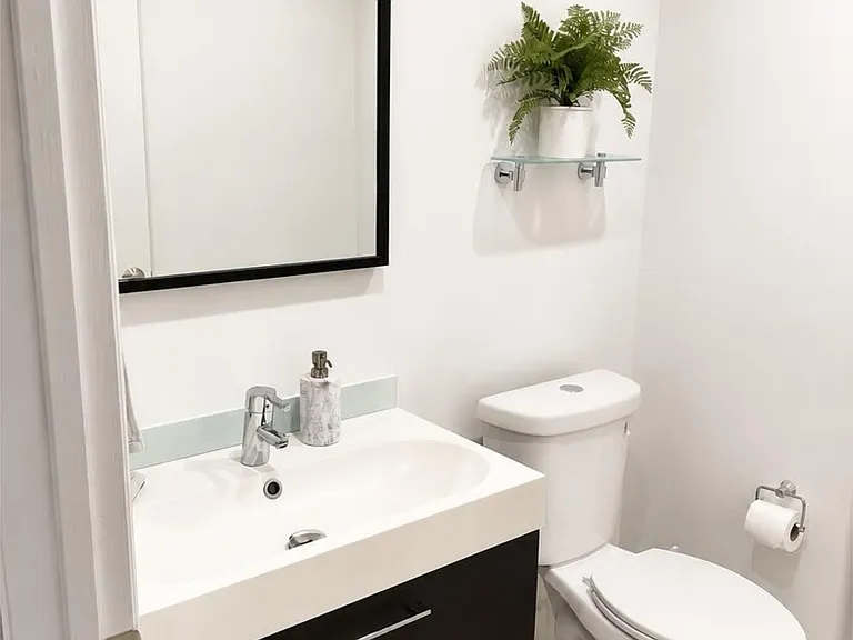 Powder room
