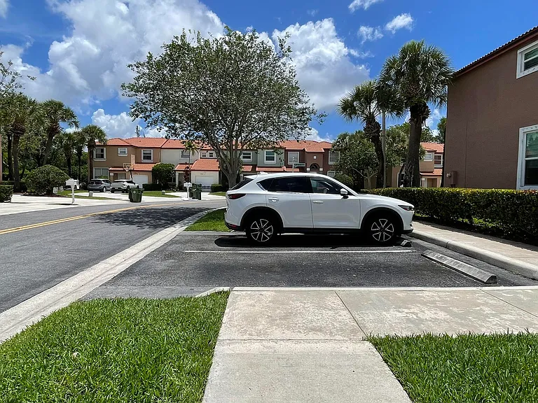 777 NW 151st Ave — Photo 33