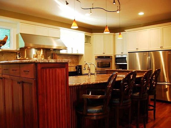 5th image of 141 Woodlands Dr